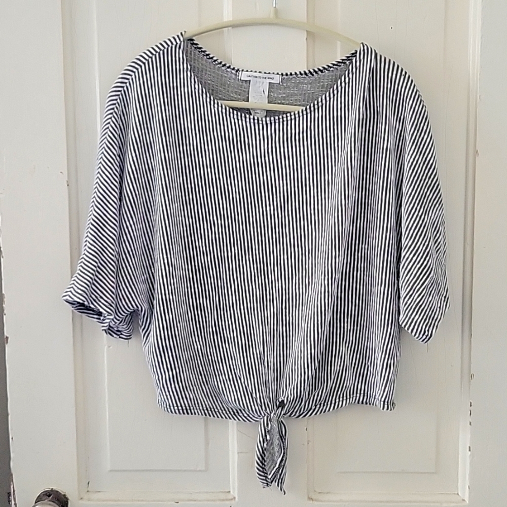 Tie front Striped Crop Top